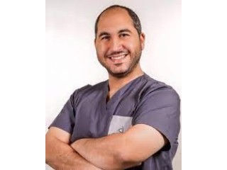 الدكتور المعتصم الحسن دكتور أطفال عربي