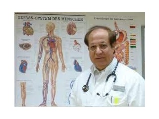 الدكتور توفيق حمدوش دكتور باطنية عربي في هامبورغ