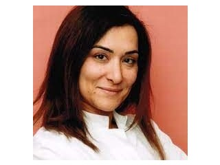 الدكتورة ايمان خليل دكتورة نسائية عربية في ميونخ